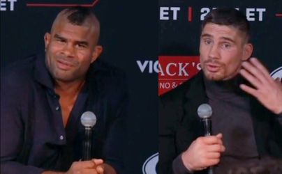 🎥 | Rico Verhoeven en Alistair Overeem blijven ook bij persmoment met modder gooien: 'Hij heeft make-up op'