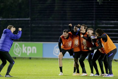 Poll: Welke talenten moeten met Oranje mee naar Qatar? Welke oudere spelers moeten thuisblijven?