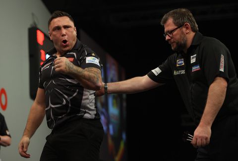 Gerwyn Price poetst James Wade van de baan en bereikt simpel finale Grand Slam of Darts