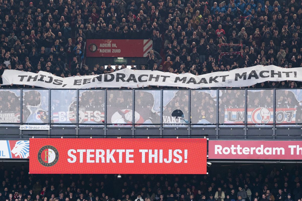 PSV-sponsoren staan reclameplekken af voor wervingsactie van perschef Thijs Slegers