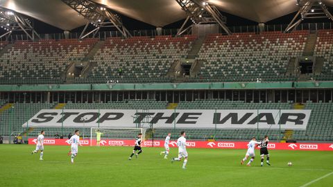 In welk stadion speelt Shakhtar Donetsk zijn wedstrijden in de Europa League?