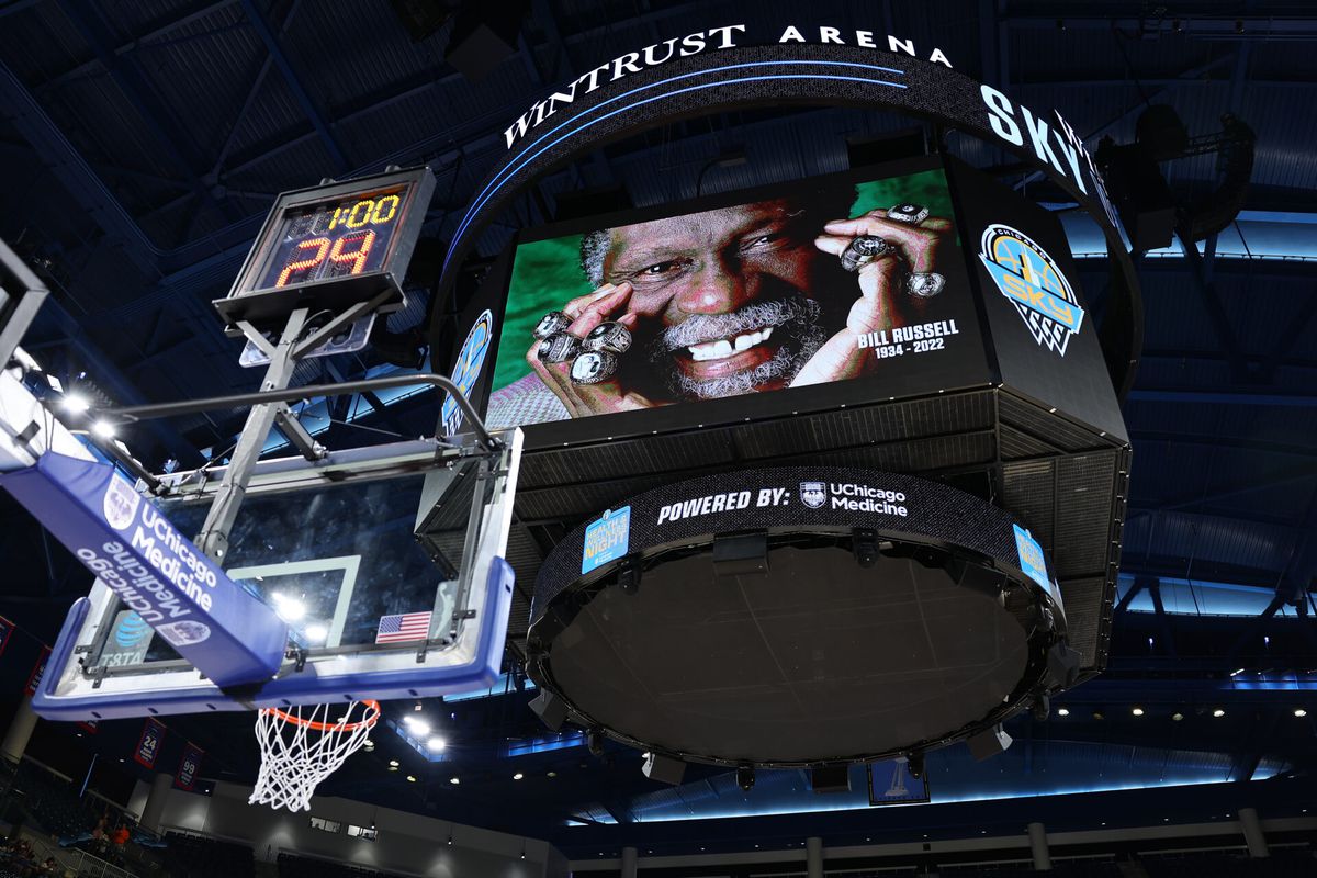 NBA eert overleden legende Bill Russell: 'zijn' nummer 6 gaat met pensioen