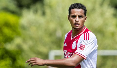 Yvonne Coldeweijer speculeert over reden voor bedreigingen, Ihattaren lacht er alleen maar om