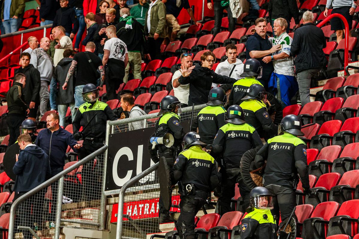 Klopjacht op Twente-fans in Zweden: 'Blijf in je hotel en ga zo snel mogelijk naar huis'