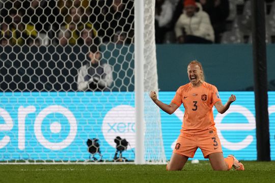 Matchwinnaar Stefanie van der Gragt na afloop van Nederland-Portugal: 'Blij dat ik hem mocht scoren'