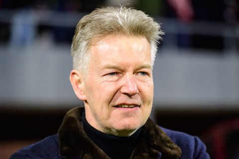 Emmen-voorzitter Ronald Lubbers legt per direct werk neer vanwege 'privacyredenen'