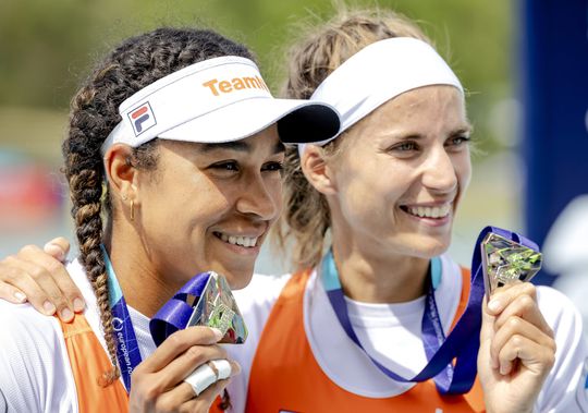 Opnieuw medailles voor Nederland tijdens WK roeien! Zilver voor Youssifou en De Jong tijdens dubbel-2