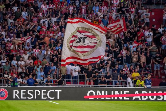 Harde knaken bij een vliegende start van Simons of een doelpuntenregen in Twente