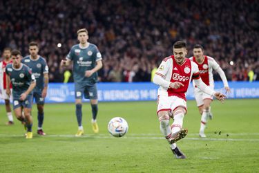 Dusan Tadic heeft er weer een imposant statistiekje bij: pingel tegen Sparta 100e goal voor Ajax