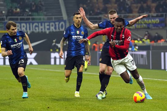 Dit zijn de resterende programma's van titelkandidaten Milan en Inter