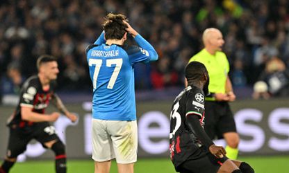 Napoli bijt niet door en moet Milan doorgang geven naar halve finale Champions League