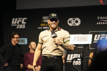 🥊 | UFC laat dikke poster los en onthult datum van comeback Conor McGregor