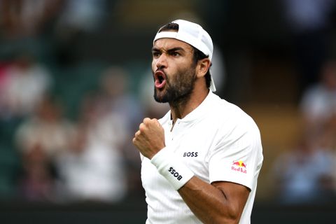 Matteo Berrettini stuurt Alexander Zverev naar huis en treft Carlos Alcaraz in ronde 4 Wimbledon