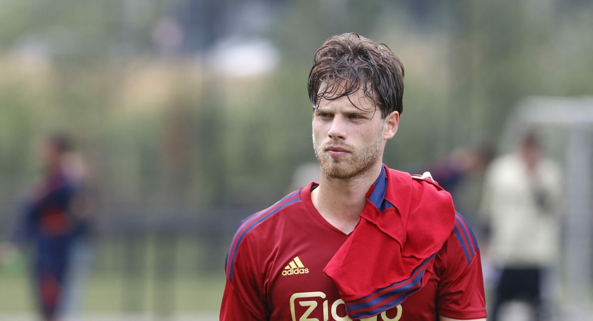 Kik Pierie mag het weer proberen in de Eredivisie: Excelsior huurt verdediger van Ajax