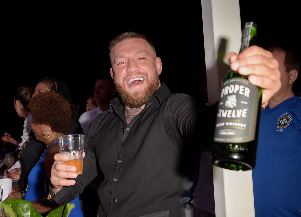 Hoort McGregor stemmen? 'Bedankt voor de shout-out, Anthony Joshua'