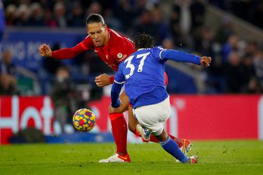 Virgil van Dijk en Liverpool verliezen laatste wedstrijd van 2021: achterstand op koploper groeit