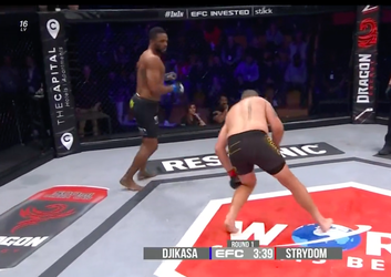 🎥 | MMA-vechter beslist rematch in stijl: trapt knie van opponent naar volgende week
