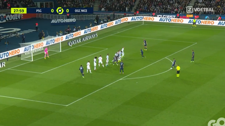 🎥 | Lionel Messi knalt heerlijke vrije trap binnen tegen Nice