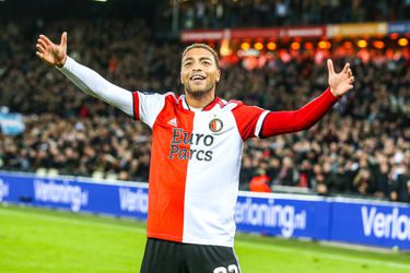 Dessers tekende op bijzondere plek voor Feyenoord: 'Zotste dag van mijn leven'