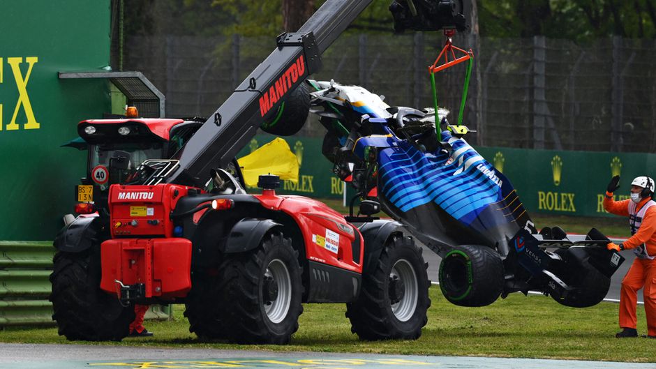 Max Verstappen over dreigementen richting Nicholas Latifi: 'Telefoon uitzetten als hij slim is'