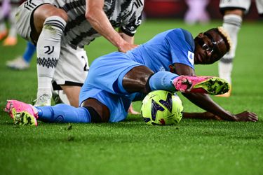 Napoli pakt in absolute slotfase de volle mep in bloedstollende topper tegen Juventus