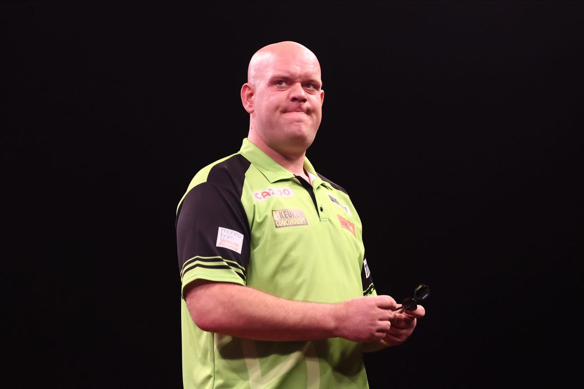 Vroege exit Michael van Gerwen op World Matchplay: Brendan Dolan schakelt titelhouder uit