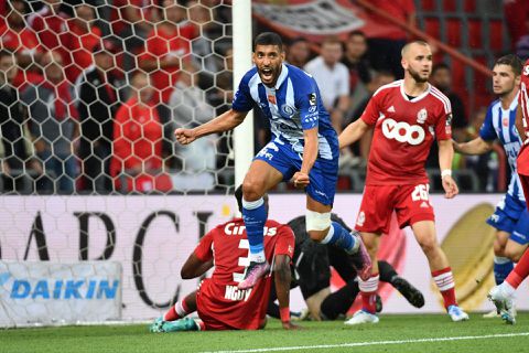 🎥 | Standard en AA Gent openen seizoen met vermakelijk gelijkspel op Sclessin