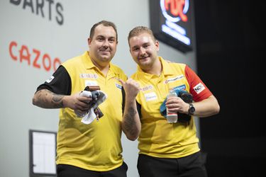 Deze 16 landen komen vanavond in actie op de World Cup of Darts