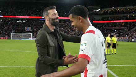 Ruud van Nistelrooij mist Cody Gakpo nu al: 'Het doet pijn als trainer'