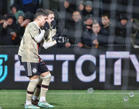 Schreuder niet gediend van provocerend juichen Kenneth Taylor: ‘Fok het publiek niet op’