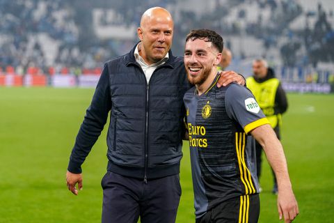 Is Feyenoorder Kökçü al rond met finaletegenstander AS Roma? ‘Geen idee, mijn vader doet dat'