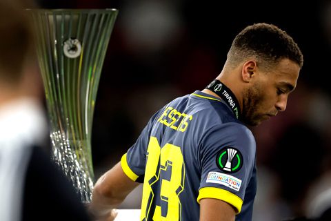 Cyriel Dessers schrijft toch een beetje geschiedenis als 1e topscorer van de Conference League