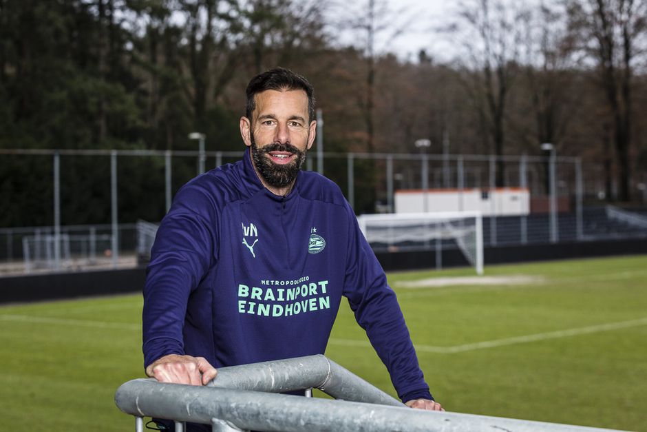 Clublegende Ruud van Nistelrooy definitief hoofdtrainer van PSV: 'Altijd mijn doel geweest'