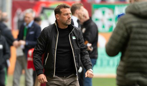 FC Augsburg-trainer Markus Weinzierl op televisie: ‘Ik ga weg bij de club’