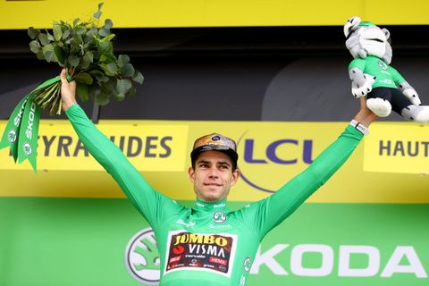 💚 | Alleen een opgave kan Wout van Aert nog van groene trui houden in Tour de France