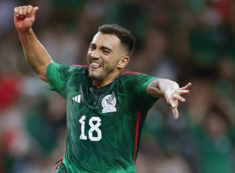 Mexicaans international Luis Chávez koopt contract af en gaat naar Rusland