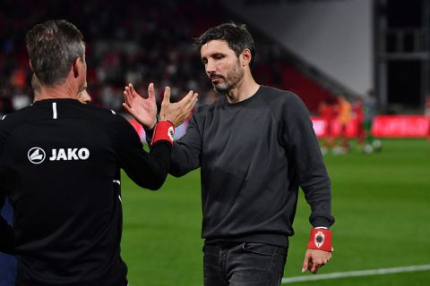 Mark van Bommel wint ook 2e competitiewedstrijd met Antwerp