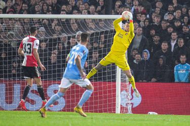 🎥 | Feyenoord-coach Slot hoopt dat Bijlow naar WK gaat: 'Hij heeft uitstekend gekeept'