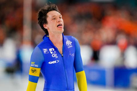 Geen excuus meer voor Nederlandse schaatsers! Nils van der Poels trainingsboek nu ook in Nederlands