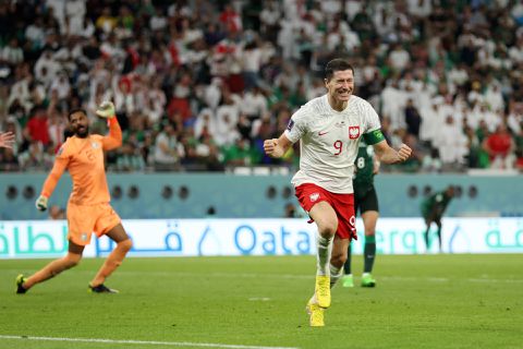 Poolse muur Wojciech Szczesny laat Polen winnen in geweldig duel met Saoedi-Arabië