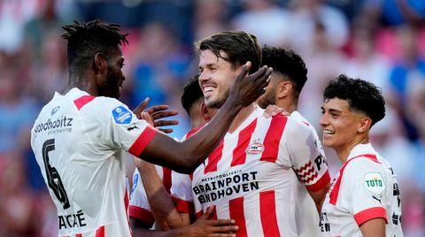 PSV zet kleine broertje FC Eindhoven eenvoudig aan de kant in Lichtstadderby