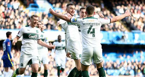 🎥 | Stunt in de maak? Plymouth Argyle komt op voorsprong tegen Chelsea