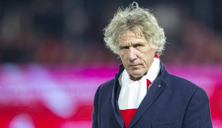 Almere City schopt Gertjan Verbeek buiten