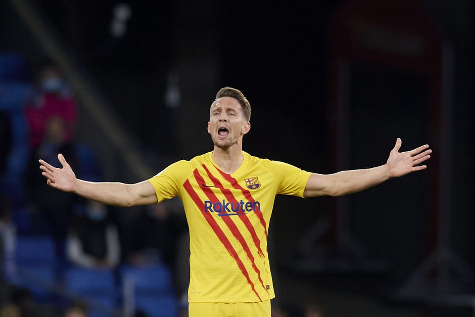Domper voor Luuk de Jong: na heldenrol in derby geen basisplaats tegen Napoli