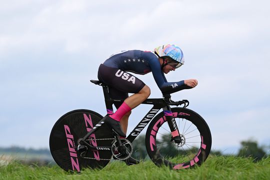 Chloé Dygert rijdt bij WK tijdrijden iedereen, ook Vollering en Markus, omver