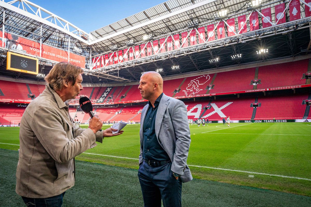 Arne Slot looft bijzondere prestatie Feyenoord: 'Helaas krijgen we maar 3 punten'