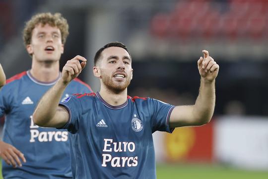 Arne Slot bevestigt: Orkun Kökçü ondanks ophef 'gewoon' weer aanvoerder bij Feyenoord