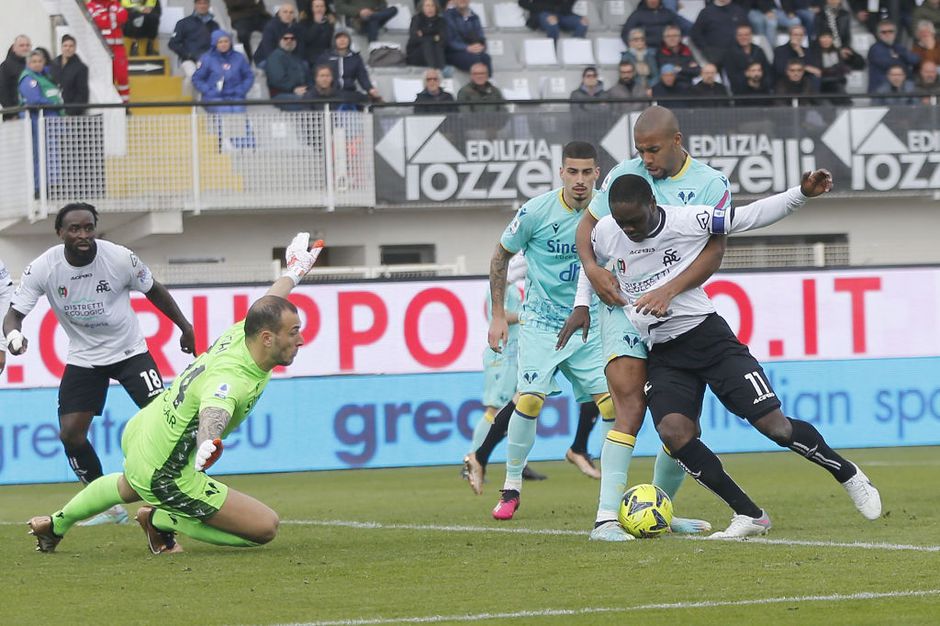 Dit is waarom Spezia en Hellas Verona een beslissingsduel spelen om te bepalen wie in Serie A blijft