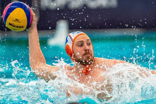 Nederlandse waterpoloërs mogen naar het EK dankzij overtuigende zege op Turkije