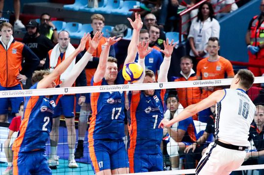🎥 | Nederlandse volleyballers stranden in kwartfinales na verlies tegen wereldkampioen Italië